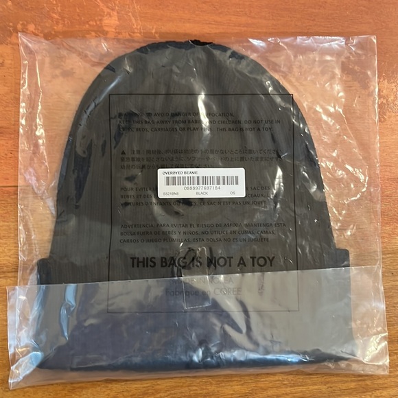 Supreme Overdyed Beanie Black - Picture 2 of 3